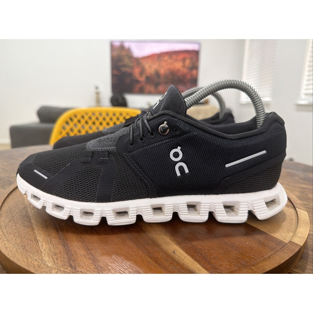 On Cloud 5 Black White Women’s Size 8 Running Shoes 59.98904 CloudTec